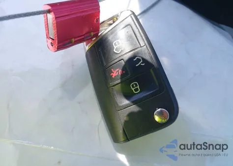 2018 Volkswagen Tiguan 2.0T Se/2.0T Sel from USA, damaged, VIN 3VV3B7AX1JM214734